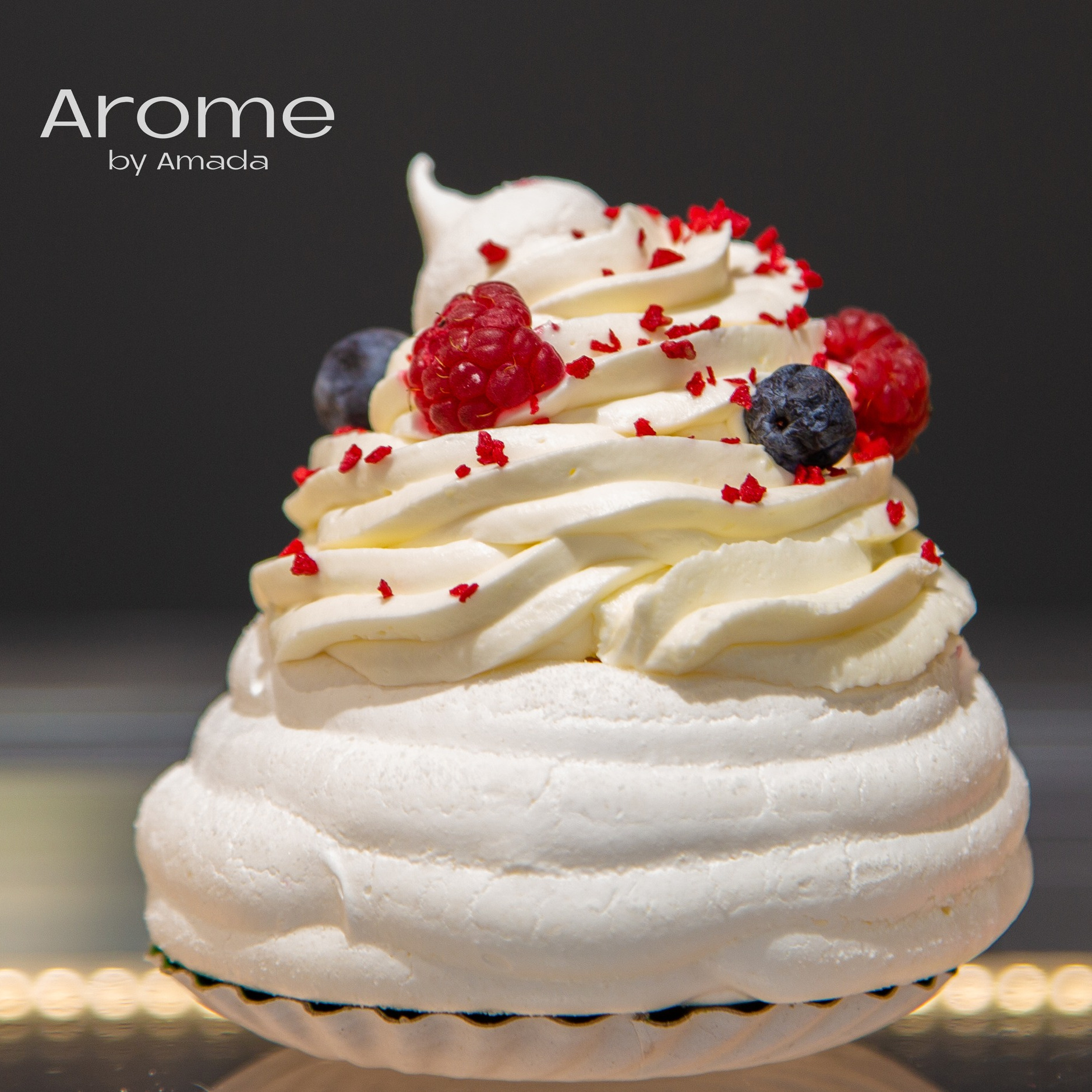 arome by amada, comenzi torturi, candy bar și prăjituri pentru evenimente private și corporate în câmpulung, argeș și bucurești.